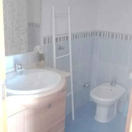 Vakantiehuis Spacious House In Aldeia Dos Pinheiros With Pool Azeitao