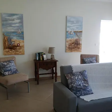 Spacious House In Aldeia Dos Pinheiros With Pool *