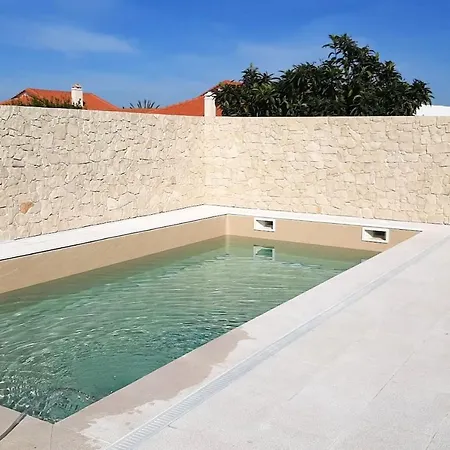 Vakantiehuis Spacious House In Aldeia Dos Pinheiros With Pool *