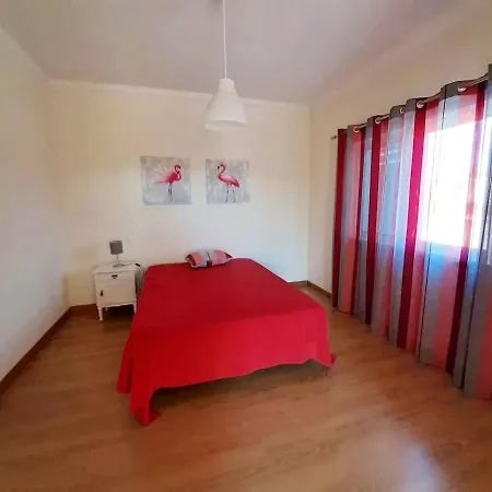 Spacious House In Aldeia Dos Pinheiros With Pool * Azeitao