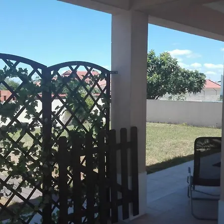 Spacious House In Aldeia Dos Pinheiros With Pool
