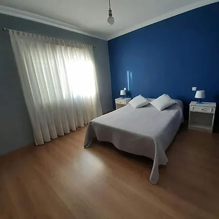 Vakantiehuis Spacious House In Aldeia Dos Pinheiros With Pool *
